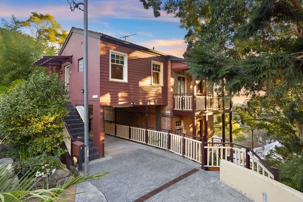 Character home in Prime Location - Photo 1