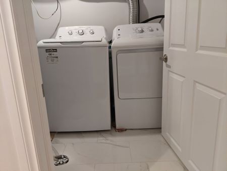 For Lease - 107 Murray Drive Unit# Lower, Aurora, Ontario - Photo 4