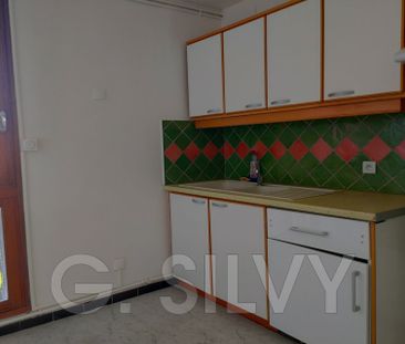 Location Appartement 4 pièces 64m² ORANGE 84100 - Photo 5