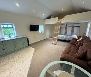 1 Bedroom Barn Conversion - Photo 1