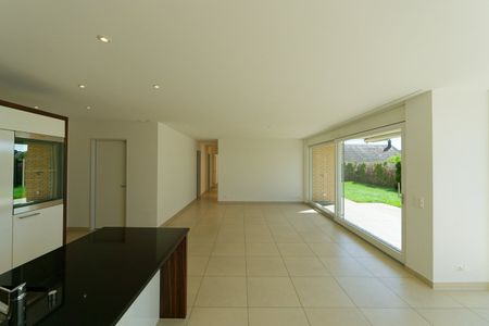 Exklusive, ruhige Gartenwohnung, Gelegenheit - Foto 2