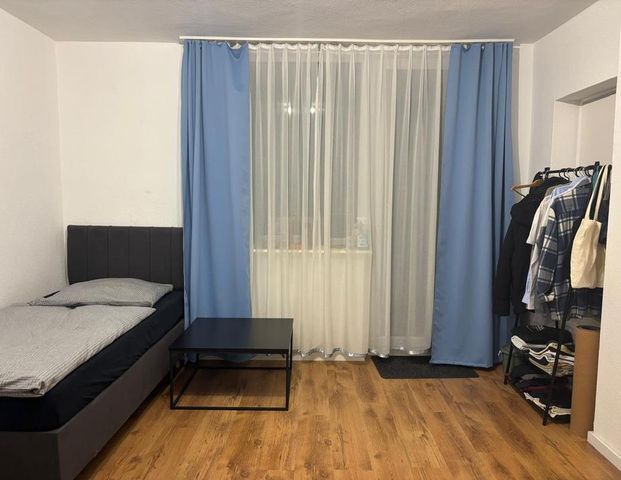 Top Lage! Geräumiges Zimmer in 3er-WG nähe Bahnhof. - Foto 1