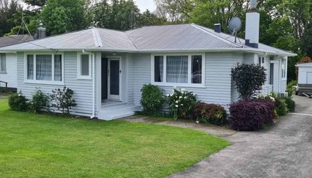 Easy living with great location - Photo 5