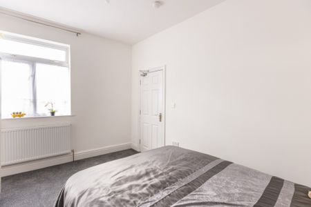 39 Park Road, Rugby - Photo 5