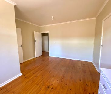 To register & apply for this property, please use this link: https:... - Photo 4