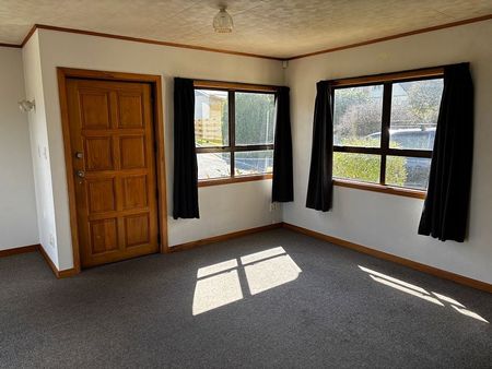 **Sunlit Sanctuary** - Photo 5