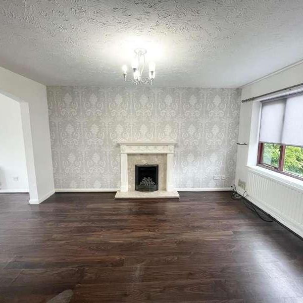 Birchwoods, Bartley Green, B32 - Photo 1