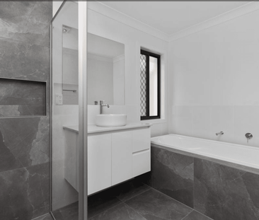 60 Tulloch Street, Logan Reserve, Qld 4133 - Photo 2