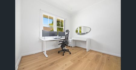 Light, Space & Charm in a Boutique Rose Bay Setting - Photo 5