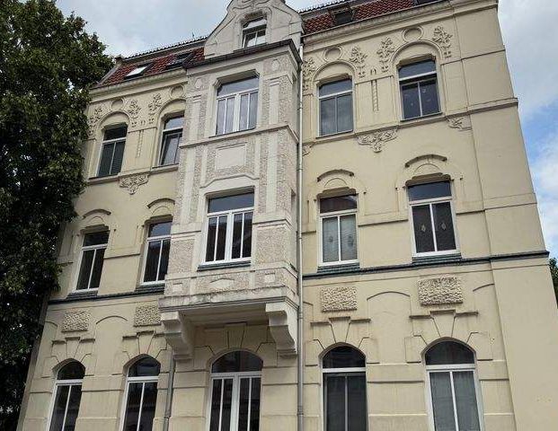 Schöne helle 2 Raum Wohnung in Zwickau Pölbitz ab sofort zu vermieten - Photo 1