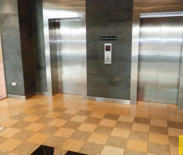 Café Life & Convenience: Secure, Furnished 1-Bed Unit in the City C... - Photo 6