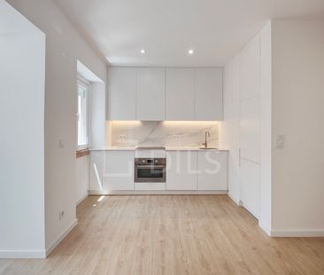 Apartamento T2 para arrendamento em Alcântara, Lisboa - Photo 3