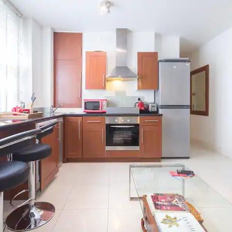 1 Bed Flat, Burleigh House, SW3 - Photo 1