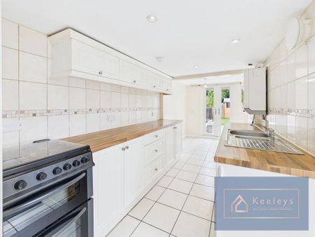 3 bedroom end of terrace house to rent - Photo 5