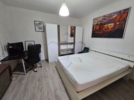 Flat is available close to Engineering and Fórum - Fotó 3