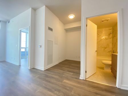 For Lease - 36 Forest Manor Road Unit# 302, Toronto, Ontario - Photo 4