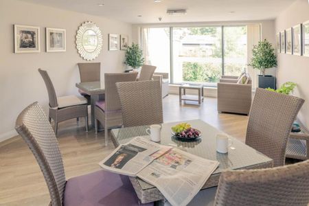 1 bedroom retirement property to rent - Photo 5