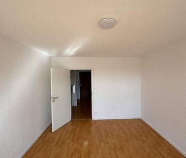 Schöne 1 Zimmer Wohnung mit Balkon! Direkt am BHF! Direkt am Daimler! - Photo 1