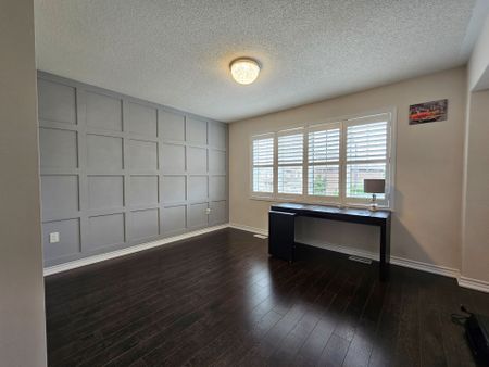 For Lease - 116 Miracle Trail, Brampton, Ontario - Photo 2