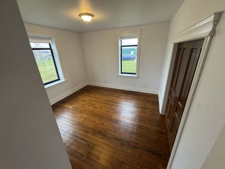 For Lease - 12 Erinville Drive, Erin, Ontario - Photo 4