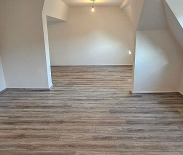 3 Zimmer Dachgeschosswohnung in Homberg.. - Photo 5