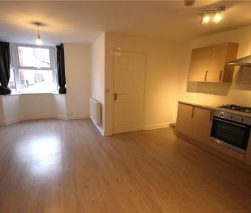 2 bedroom terraced house to rent - Photo 6