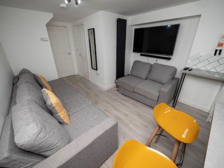 6 bedroom house to rent - Photo 2