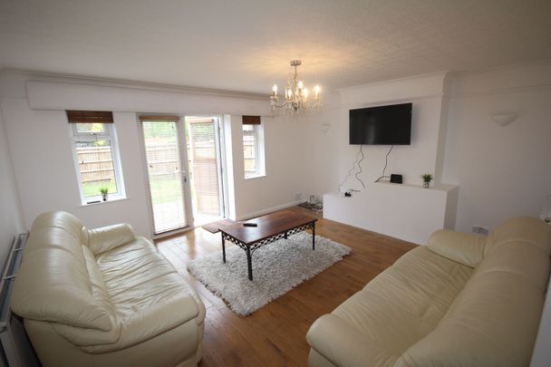 Thornbridge Road, Iver, SL0 - Photo 1