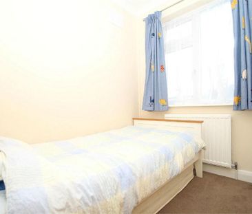 3 bedroom semi-detached house to rent - Photo 6