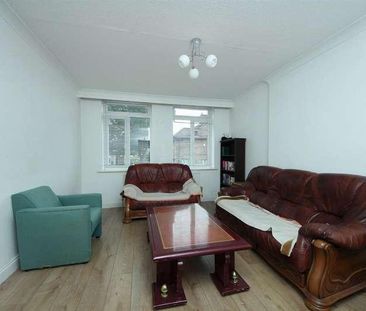 Carlisle Avenue, W3 - Photo 2