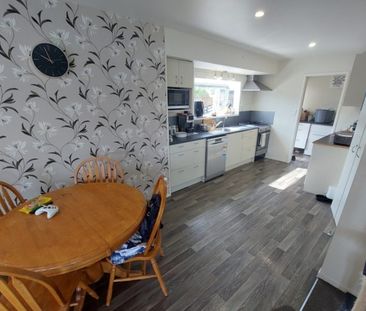 119 Parklands Ave, Bell Block - Photo 6