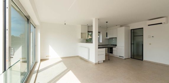 Appartement te huur in Antwerpen voor € 1.300 met 2 slaapkamers - Foto 2