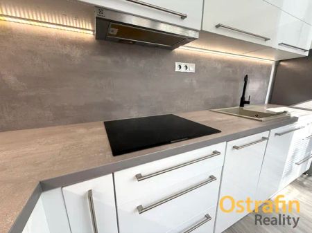 Pronájem moderního a prostorného bytu 3+1 v Ostravě – Porubě, ul. Karla Pokorného. - Photo 3