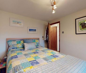 3 bedroom terraced house to rent - Photo 6