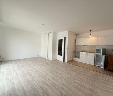 Location Appartement 1 pièce 32m² - Photo 2