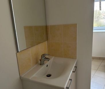 Location Appartement P3 Joigny - Photo 3