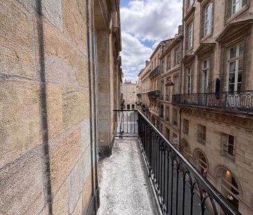 Location Appartement 3 pièces 125m² BORDEAUX 33000 - Photo 4