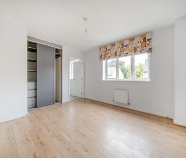 4 bedroom detached house to rent - Photo 1