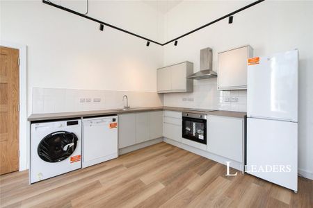 1 bedroom flat to rent - Photo 5