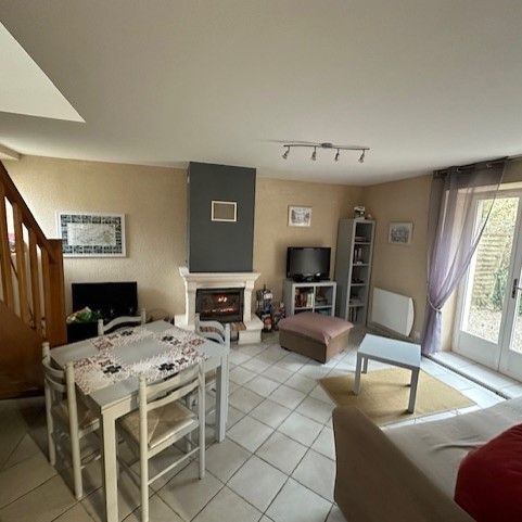 Location Maison 3 pièces 47m² COUR CHEVERNY 41700 - Photo 1