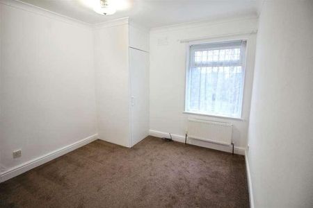 Westerton Road, Tingley, Wakefield, WF3 - Photo 3