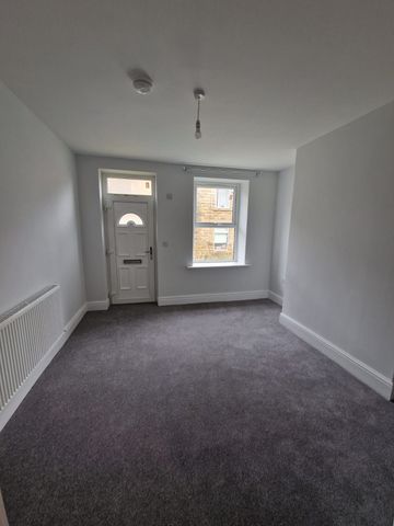 To Let – Rhodes Terrace, Barnsley S70 - Photo 4