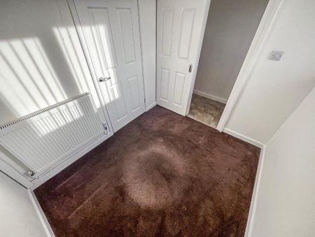 2 bedroom semi-detached house to rent - Photo 5