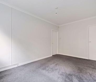 2 bedroom maisonette to rent - Photo 6