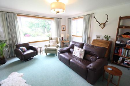 4 bedroom detached house to rent - Photo 4