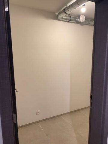 Appartement te huur - Foto 2