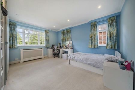 6 Bedroom House To Let - Photo 4