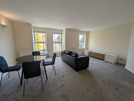 Linsay Hill House, 15 Burlington Road, Altrincham, Greater Manchester, WA14 1HR - Photo 2