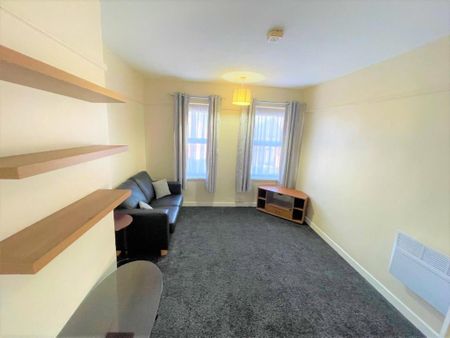 1 bedroom flat to rent - Photo 2
