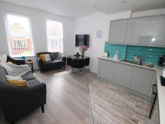 4 bedroom house share to rent - Photo 1